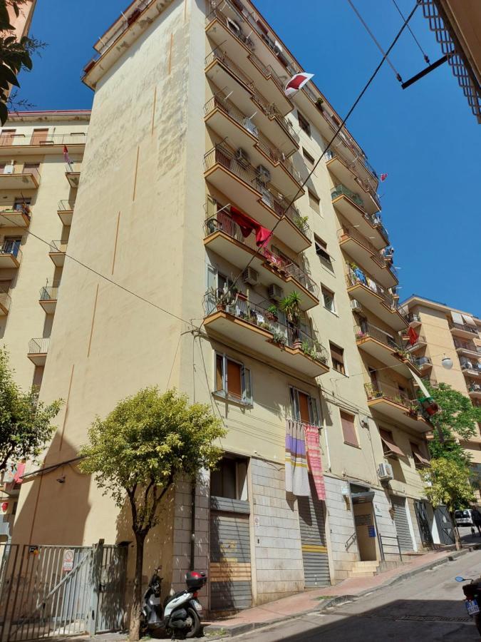 Riflessi DaMare Room&Apartment Salerno Esterno foto